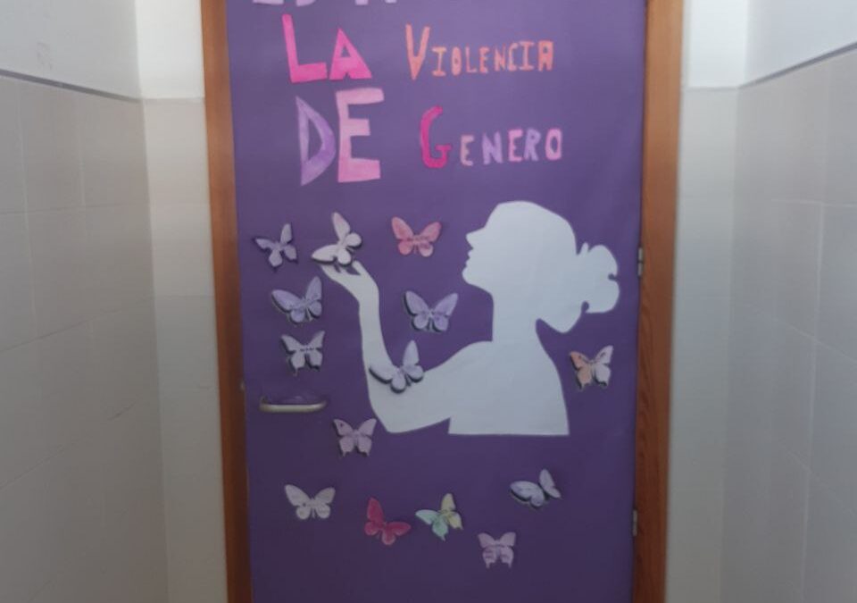 Puertas violetas